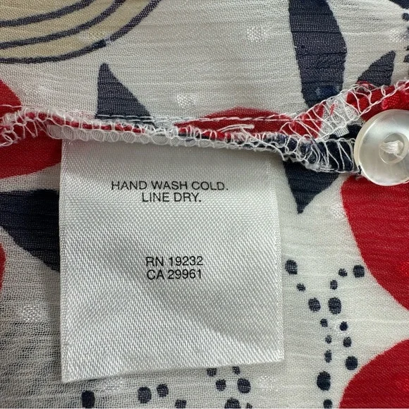 Alfred Dunner White w Red Multi Floral 3/4 Sleeve Top Plus Size 22W Swiss Dot - Picture 8 of 8